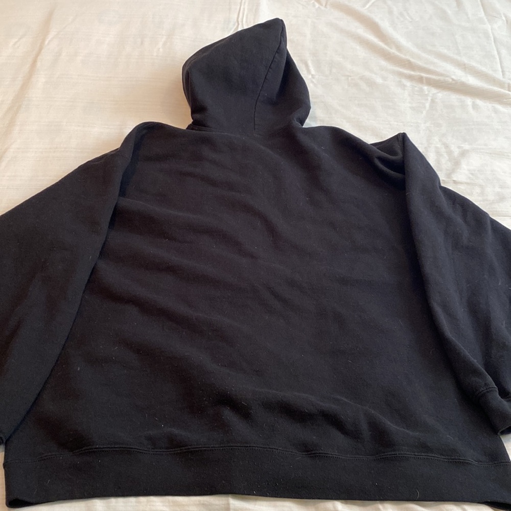 Walking Dead: World Beyond XL Black Zip Up Hoodie - Picture 3 of 3